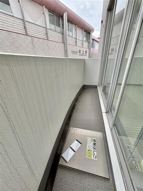 ＳＹＭ　ＴＨＥ　ＢＵＩＬＤＩＮＧ（3-2） バルコニー