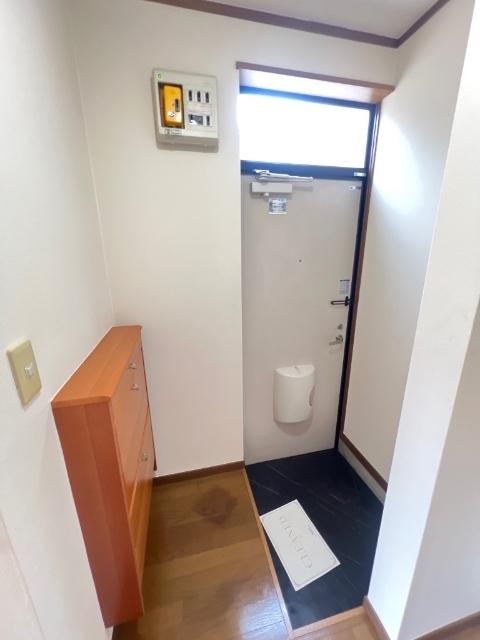 ＬＵＸ・Ａｐａｒｔｍｅｎｔ羽沢ｐａｒｔ２（0201） 玄関
