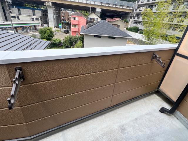 ＬＵＸ・Ａｐａｒｔｍｅｎｔ羽沢ｐａｒｔ２（0201） バルコニー