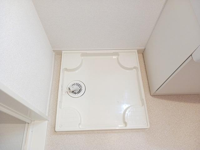 ヒカルサ三郷中央（307） 室内