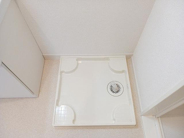 ヒカルサ三郷中央（206） 室内