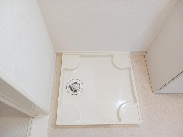ヒカルサ三郷中央（205） 室内