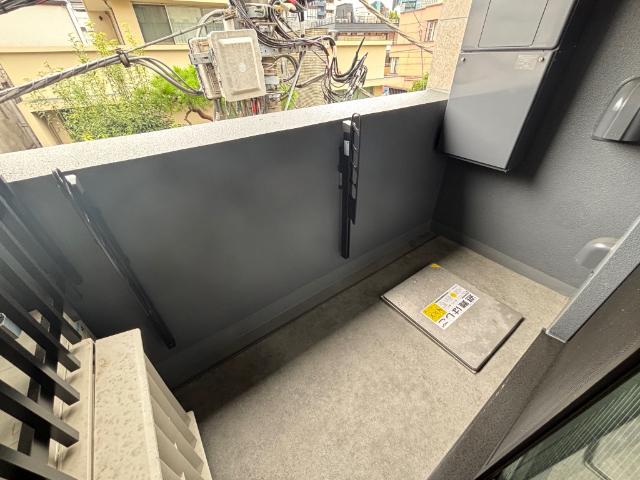 ＧＬＯＢＥ　ＮＩＳＨＩＡＺＡＢＵ（0303） バルコニー