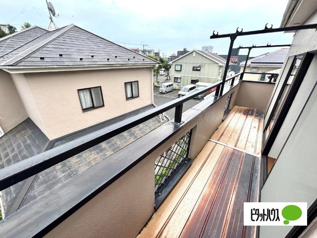 ルトゥール南流山Ａ（A） バルコニー