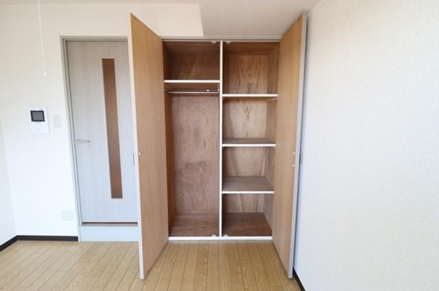 コンフォール小泉（702） 収納