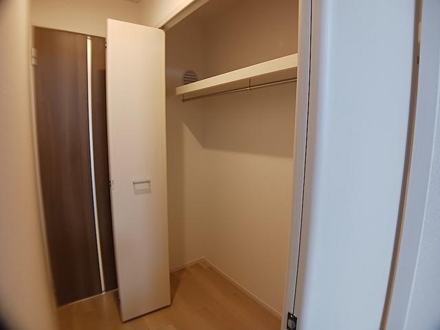 ヒカルサ川口芝西（103） 収納