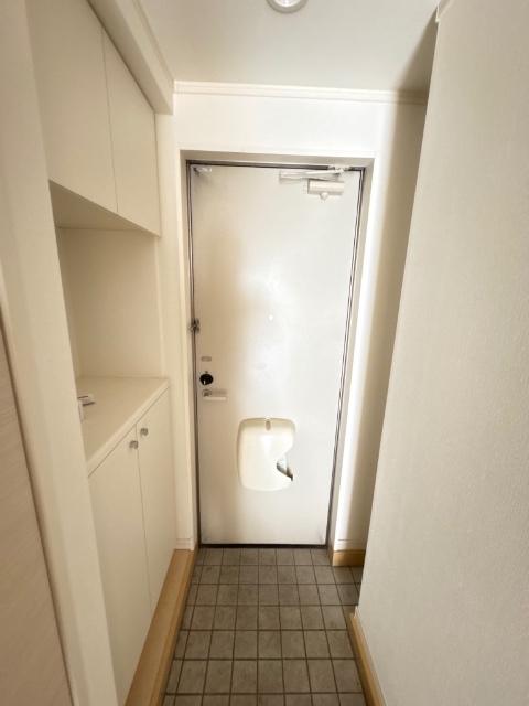プランドール（0106） 玄関