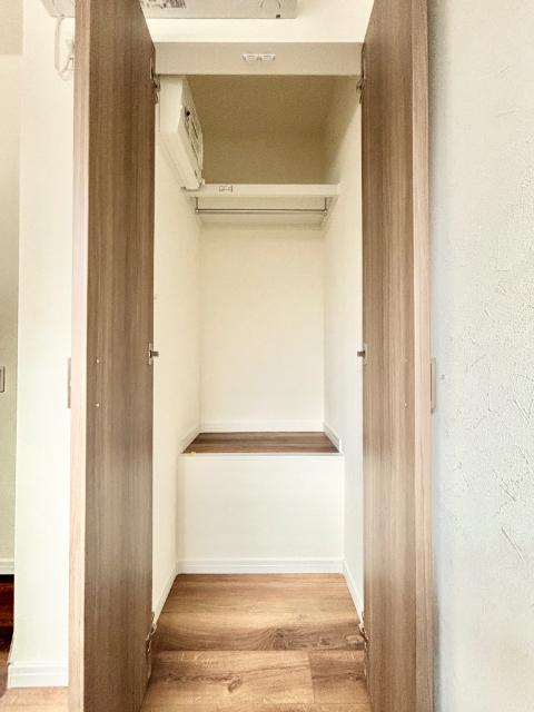 Ｗｉｓｔｅｒｉａ　Ｃｏｕｒｔ（0102） 収納