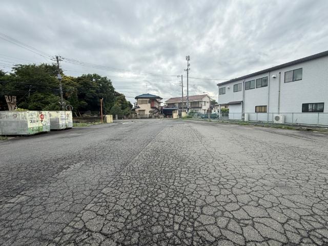 横浜市神奈川区菅田町（0001） 駐車場
