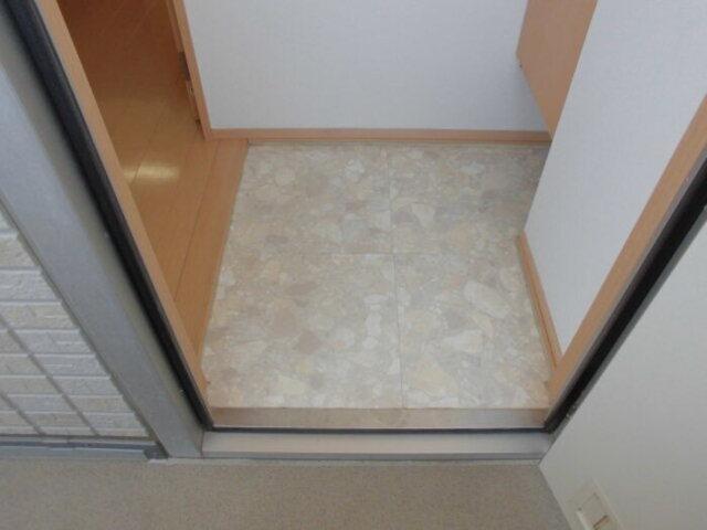 プレミール（303） 玄関
