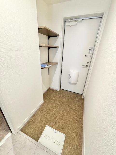 横浜二俣川　ＢＬＵＥ　ＨＯＵＳＥ（0102） 玄関