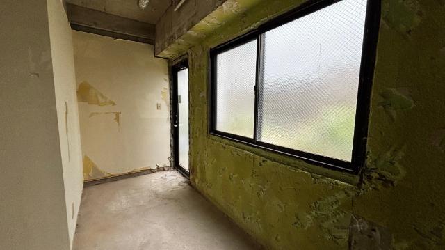 弘進ビル 部屋画像