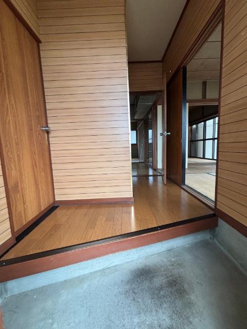 高関町貸家（0001） 玄関