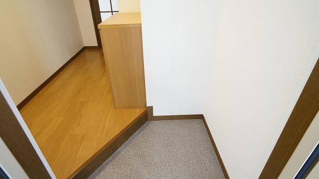 東上町林ビル（504） 玄関