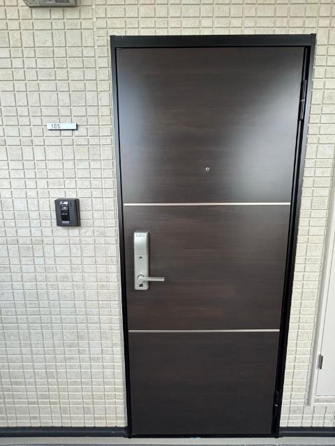 リュミエール成田 玄関
