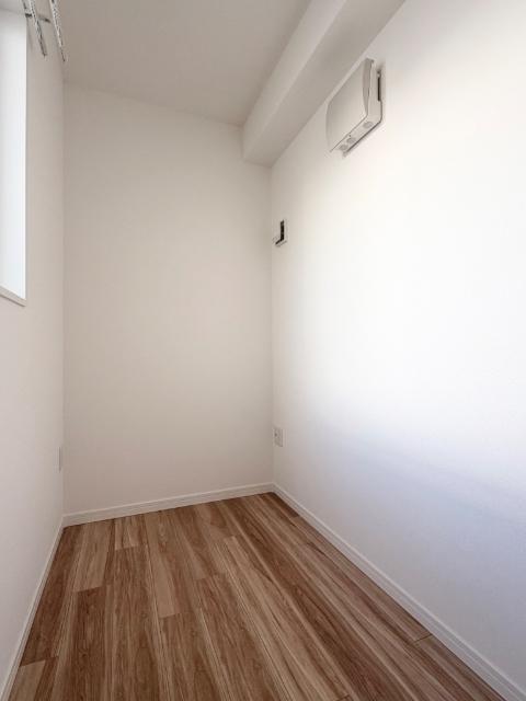 Ｗｉｓｔｅｒｉａ　Ｃｏｕｒｔ（0106） 収納