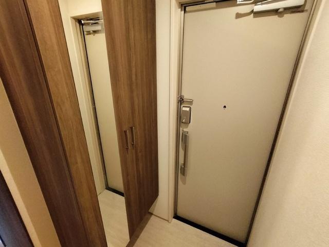 アマービレ成田（203） 玄関