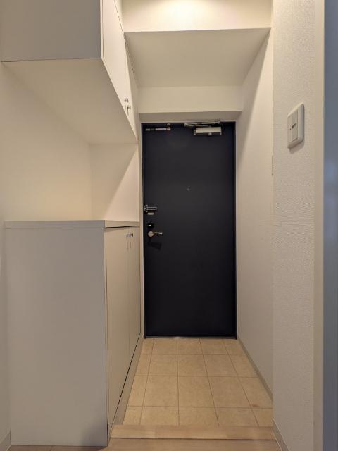 プロシード新川（0702） 玄関