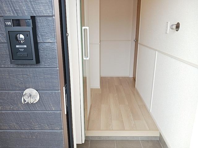 エルヴェ（105） 玄関