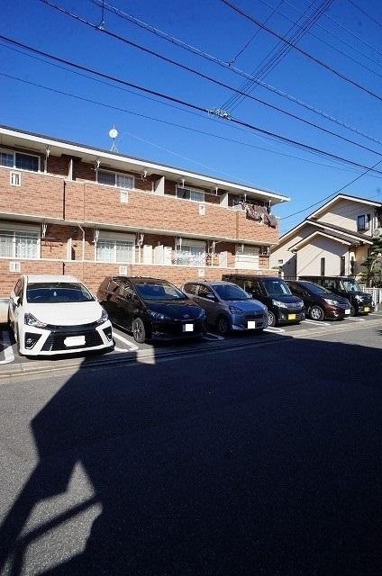 フィオーレ（101） 駐車場