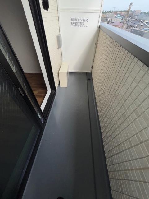 リュミエール成田 バルコニー
