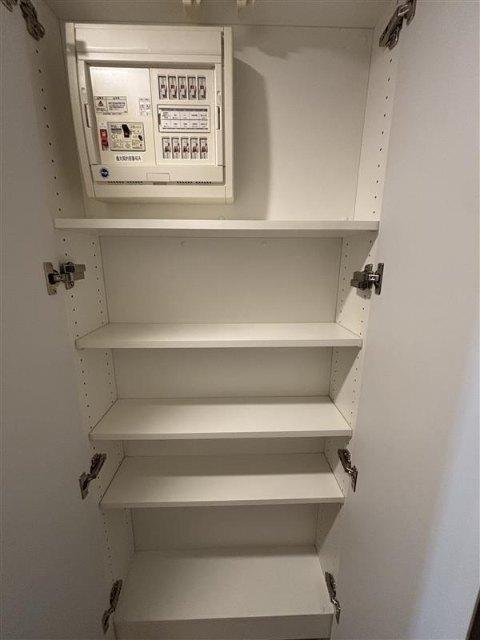 ブラウ菊川プレイス 収納
