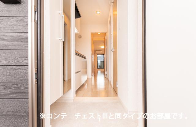 ヒカルサ川口里（302） 玄関