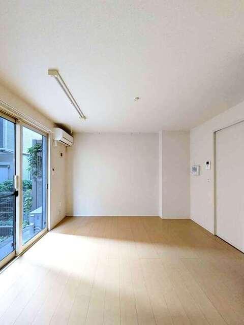 GRAND SOLEIL A（102） 部屋画像