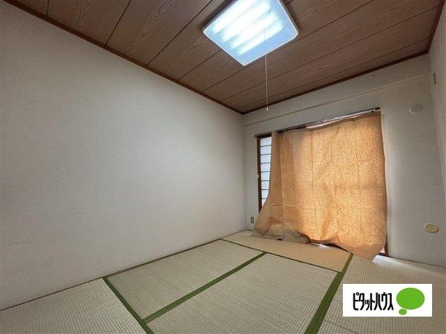 ハイツ栄 室内
