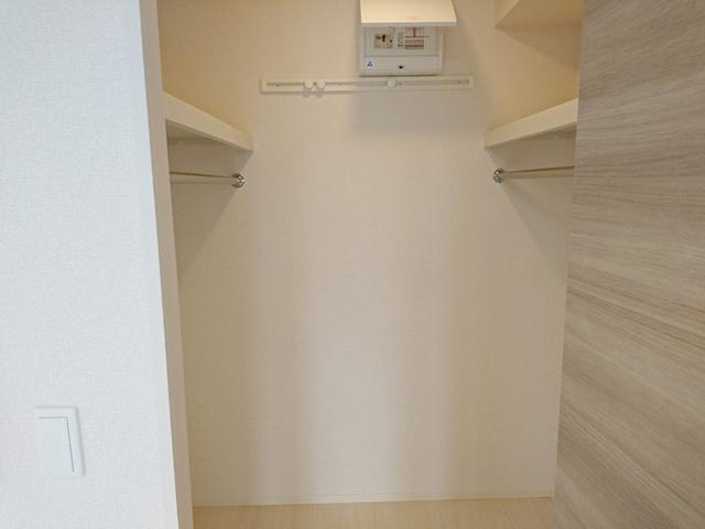 ﾛｲｼﾞｪﾝﾄﾊﾟｰｸｽ ﾚｲｸﾀｳﾝ Ⅱ　Ｌ（301） 部屋画像