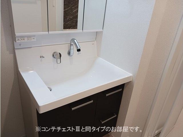 ルミエ　エトワール（105） 洗面