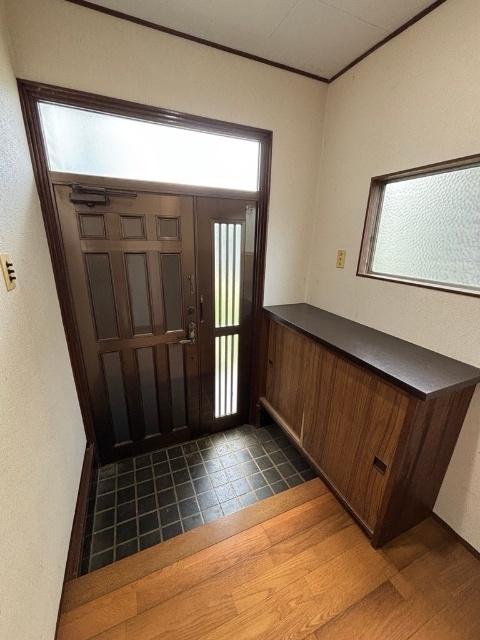 松飛台住宅（0001） 玄関