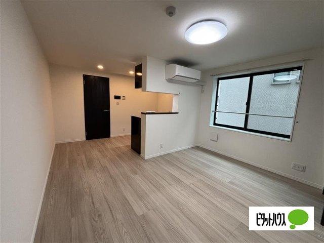 ＣＯＮＴＲＡＩＬ千住ＴＥＲＲＡＣＥ リビング