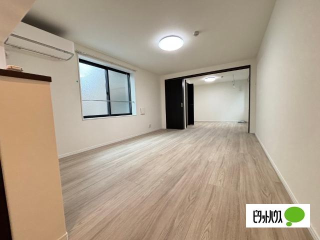 ＣＯＮＴＲＡＩＬ千住ＴＥＲＲＡＣＥ リビング
