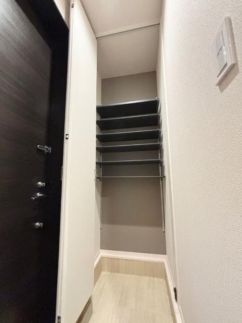 モンテベルデ（0102） 収納