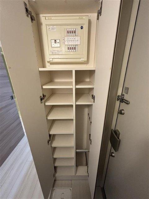 ブラウ門前仲町 玄関