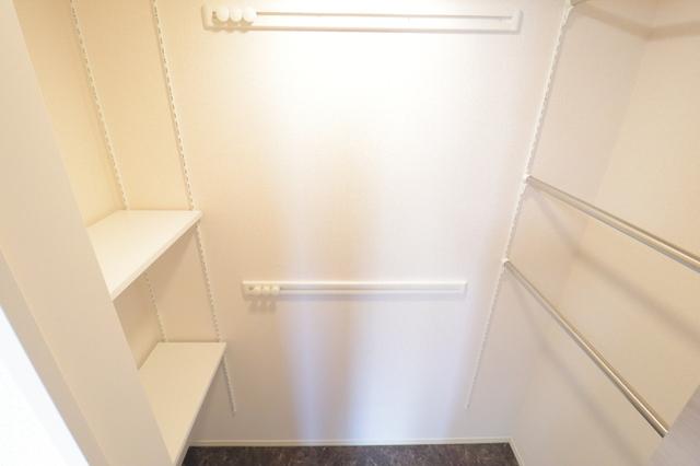 ﾛｲｼﾞｪﾝﾄﾊﾟｰｸｽ ﾚｲｸﾀｳﾝ Ⅱ　Ｍ（106） 部屋画像