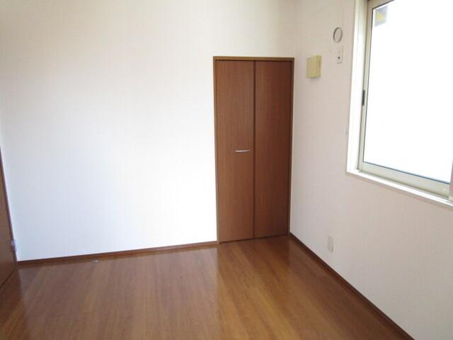 コリーヌ　B棟（102） 部屋画像