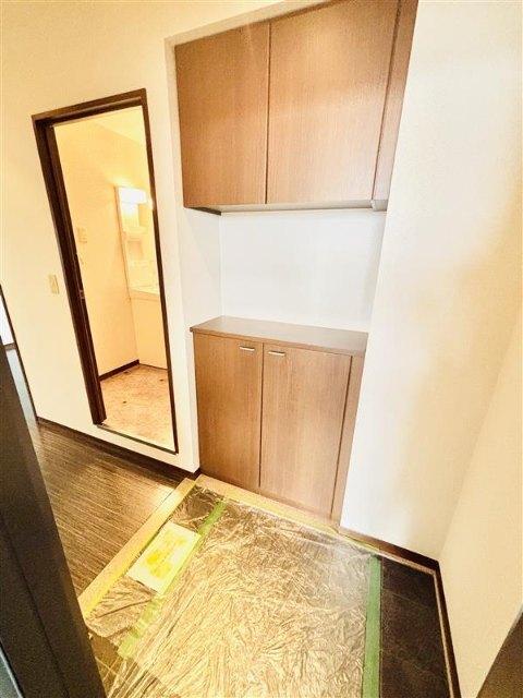 流山市三輪野山マンション 玄関