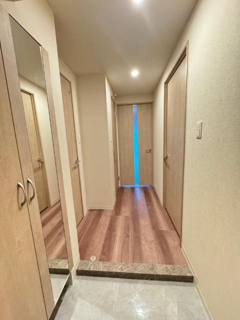 メルヴェーユイイダ志村（0105） 玄関
