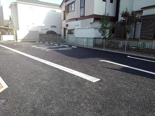 フォレストオハナ　Ｃ棟（203） 駐車場