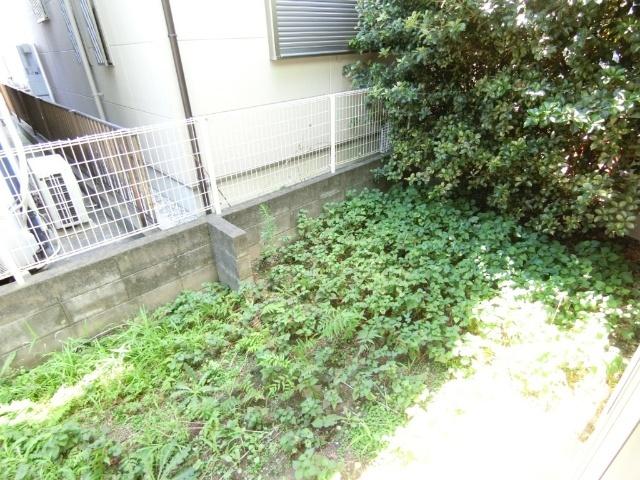 グリーンハウスＢ（0002） 庭