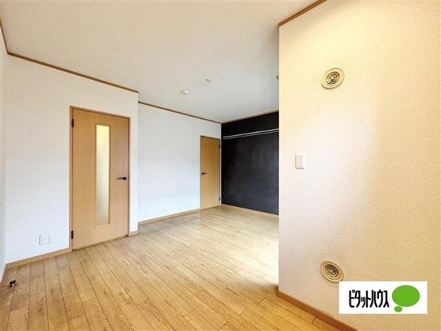 ＹＭＫ-ＶＩＬＬＡＧＥⅡ（0103） リビング