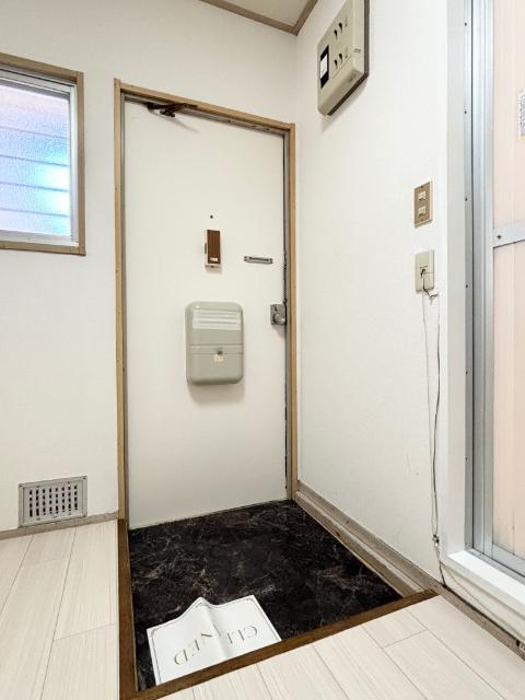 美加ハイツ（0102） 玄関