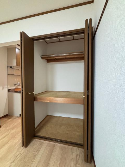 ペアコートⅡ（0203） 収納