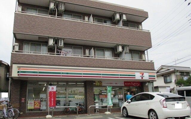 セブンイレブン：650m