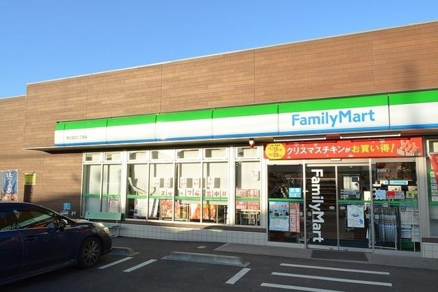 ファミリーマート：400m