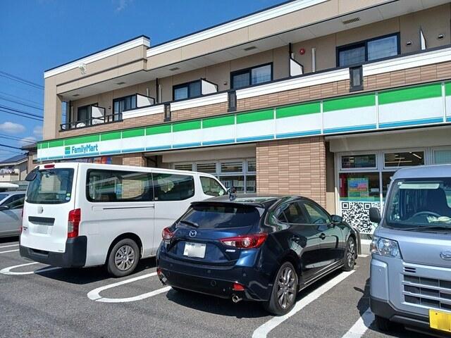 ファミリーマート柏たなか店：981m