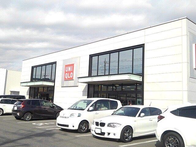 ユニクロ高崎問屋町店：350m