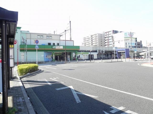 南流山駅：300m